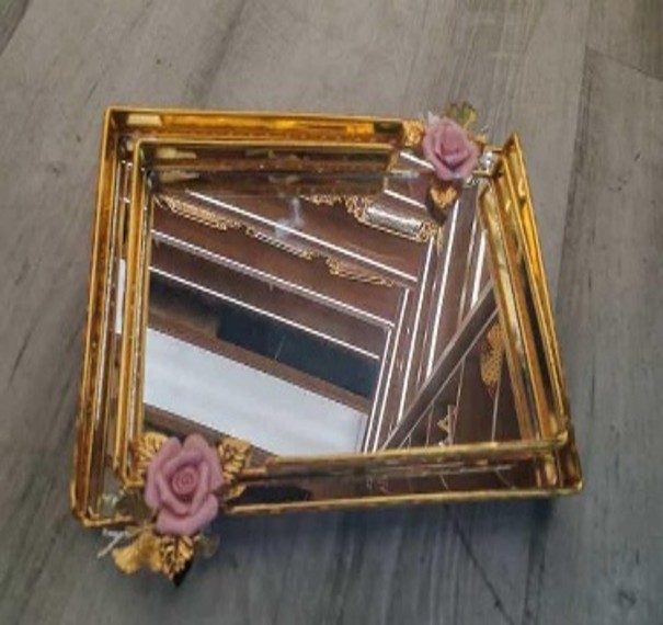TRAY 
